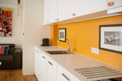Bright & Spacious apartment in Madeleine - image 10