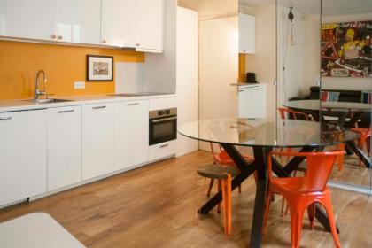 Bright & Spacious apartment in Madeleine - image 3