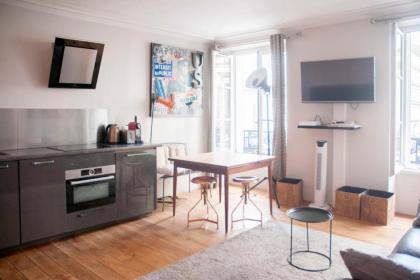 Cosy apartment near the Palais Garnier - image 3