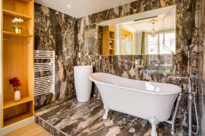 Luxury 4 Bedrooms 3 Bathrooms Apartment - Opera Louvre - image 6