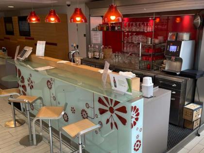 B&B HOTEL Orly Rungis Aeroport 3 etoiles - image 4
