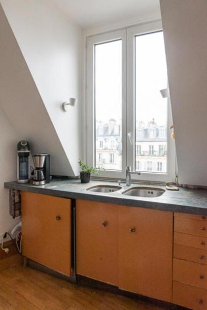 120 m with terrace - in the heart of the Marais - image 9