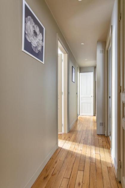 Luxury Living in Passy - image 14