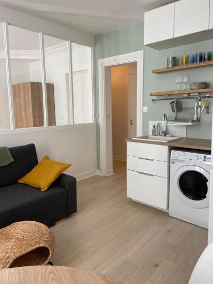 Charming love nest near the Bastille