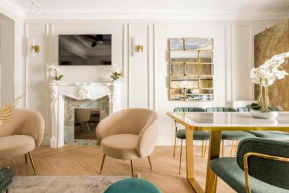 Luxury 3 Bedroom & 3 Bathroom Apartment - Louvre - image 11