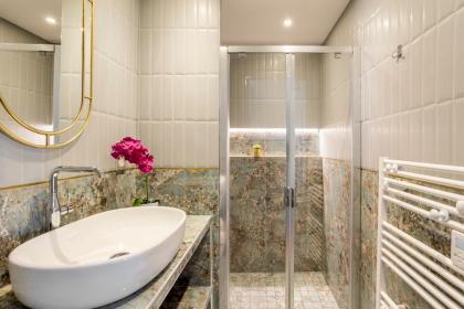 Luxury 3 Bedroom & 3 Bathroom Apartment - Louvre - image 25