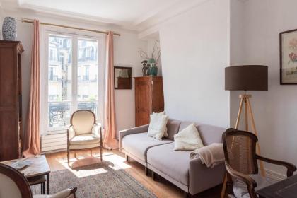 Nice apartment near the Pantheon
