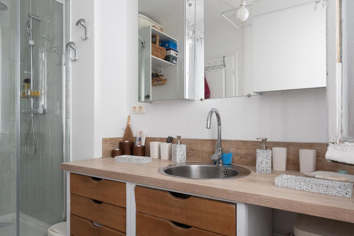 Nice apartment near the Pantheon - image 3