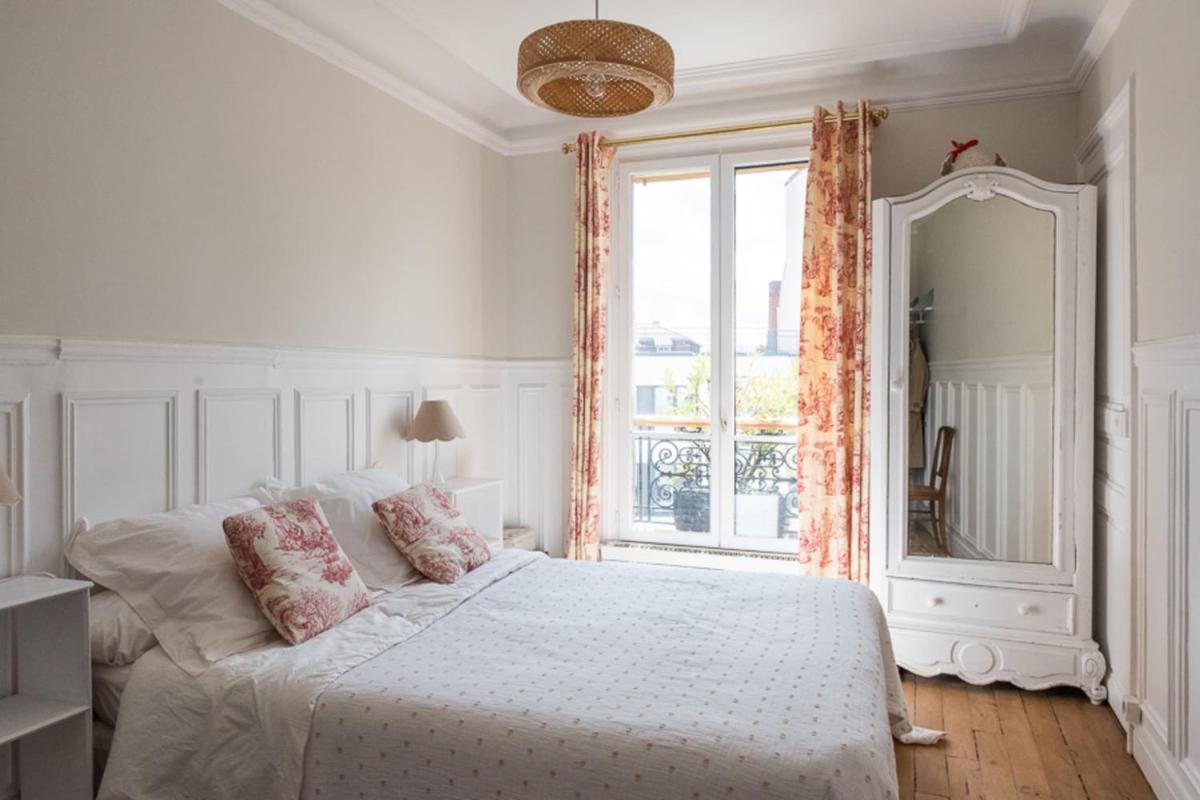 Nice apartment near the Pantheon - image 5