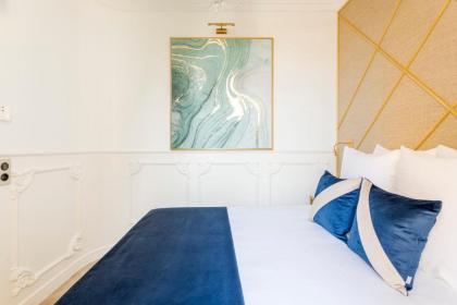 Luxury 2 Bedroom - Eiffel-Tower & Orsay Museum - image 17