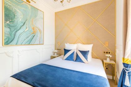 Luxury 2 Bedroom - Eiffel-Tower & Orsay Museum - image 3