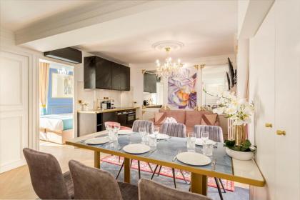 Luxury 2 Bedroom Eiffel-Tower with Terrace - image 24