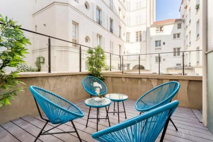 Luxury 2 Bedroom Eiffel-Tower with Terrace - image 29