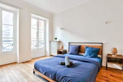 Arc de Triomphe Superbe Appartement Paris - image 11