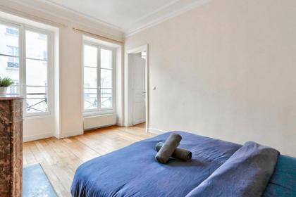 Arc de Triomphe Superbe Appartement Paris - image 13
