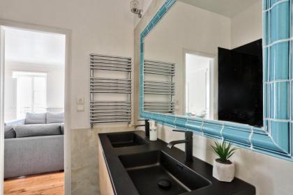 Arc de Triomphe Superbe Appartement Paris - image 18