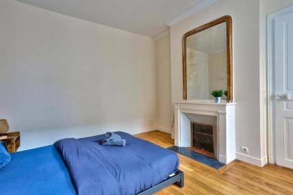 Arc de Triomphe Superbe Appartement Paris - image 8