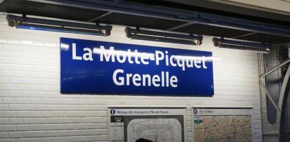 TOUR EIFFEL MOTTE PICQUET FREMICOURT PARIS - image 17