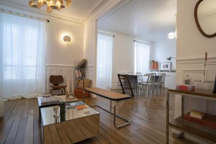Spacious and bright cocoon - image 3