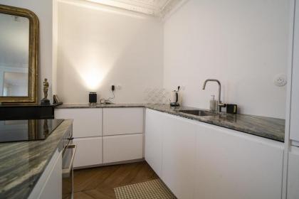 Spacious and bright cocoon - image 5