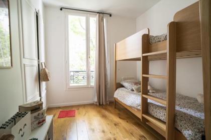 Spacious and bright cocoon - image 8