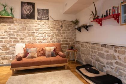 Bright studio of 25 m in the heart of Paris 4th