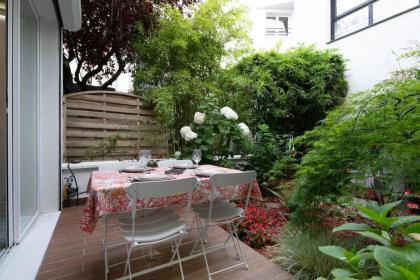 Veeve - Secluded Oasis - image 23