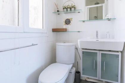 Very Central Studio Apartment for 2 in Paris - image 10