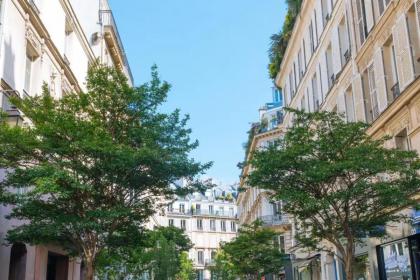 Very Central Studio Apartment for 2 in Paris - image 12