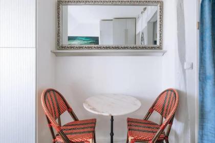 Very Central Studio Apartment for 2 in Paris - image 8