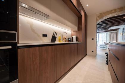 Luxury home marais - image 16
