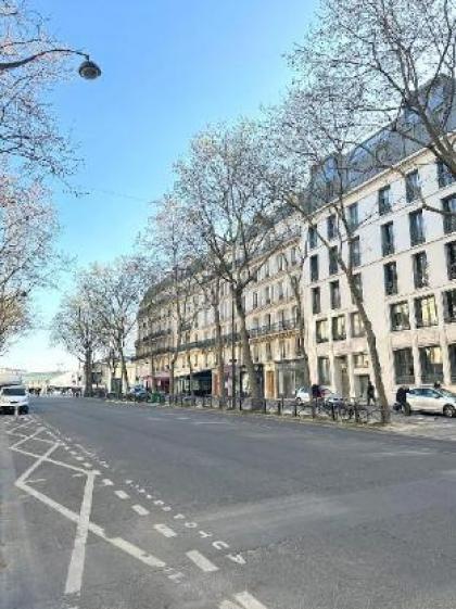 B1589 - Eiffel Tower & Invalides - Superb studio !