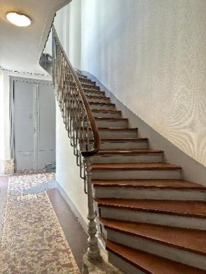 B1575 - Incredible flat in Buttes Chaumont !
