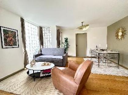 B1575 - Incredible flat in Buttes Chaumont ! - image 18