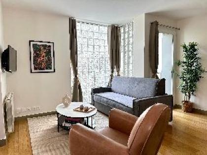 B1575 - Incredible flat in Buttes Chaumont ! - image 20