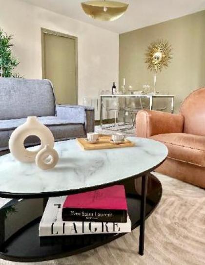 B1575 - Incredible flat in Buttes Chaumont ! - image 7