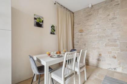 Ile St Louis - CityApartmentStay - image 11