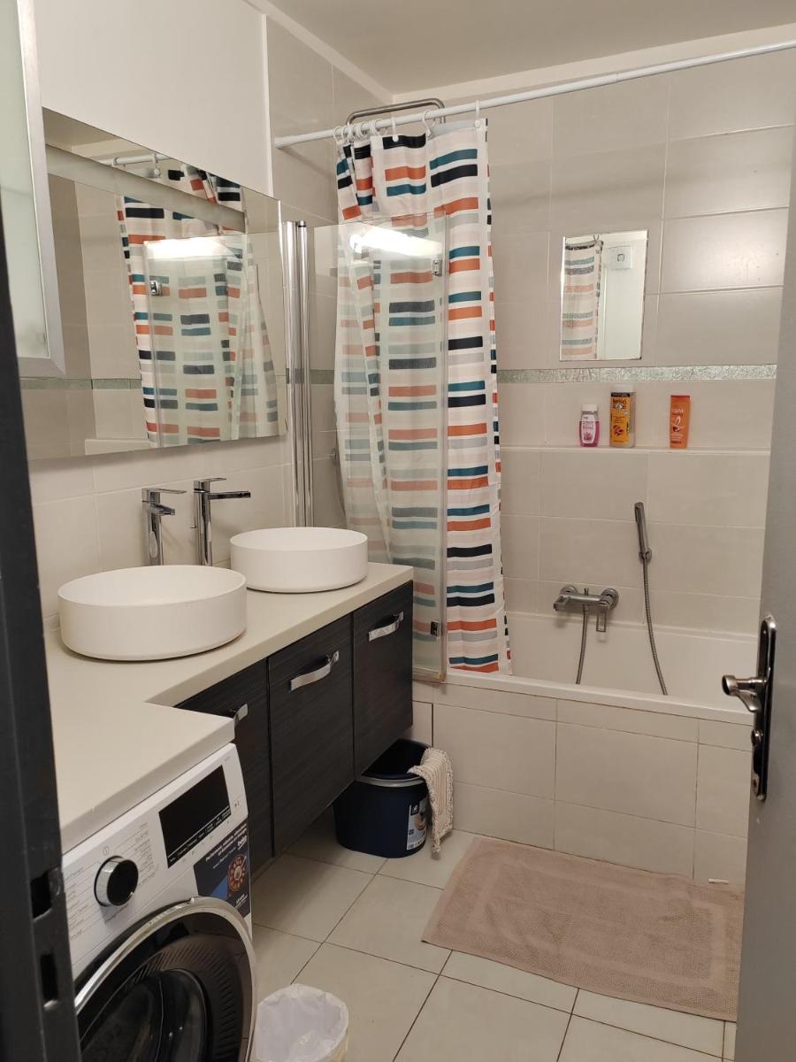 Location courte durée Appartment renové sous La Tour Eiffel - image 7