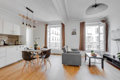 Montmartre & Sacré-Coeur - CityApartmentStay