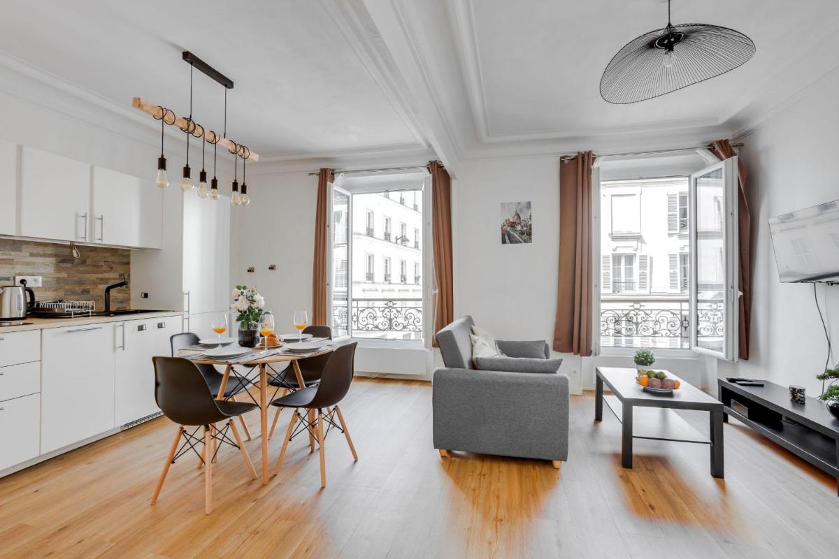 Montmartre & Sacré-Coeur - CityApartmentStay - main image