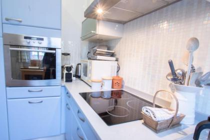 Spacious 50 m cocoon in the heart of Paris 17th - image 7