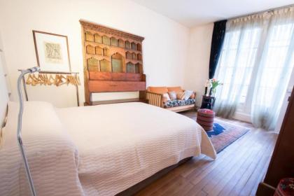 Spacious 50 m cocoon in the heart of Paris 17th - image 9