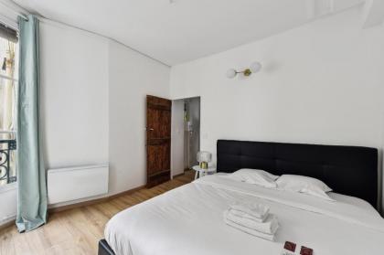 Montmartre & Abbesses - CityApartmentStay - image 15