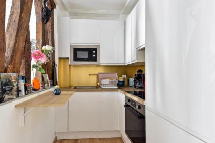 Montmartre & Abbesses - CityApartmentStay - image 7
