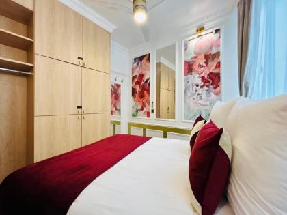 Luxury 2 Bedroom & 1 Bathroom - Le Marais - image 21