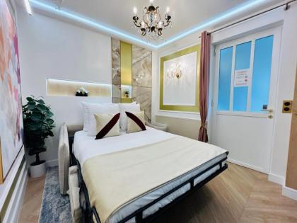 Luxury 2 Bedroom & 1 Bathroom - Le Marais - image 25