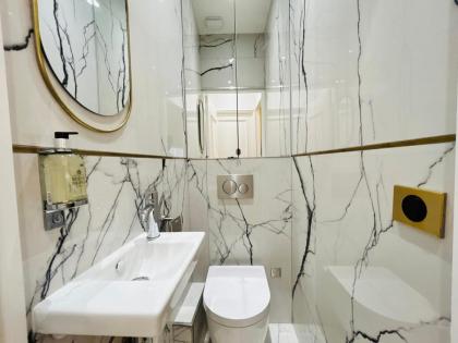 Luxury 2 Bedroom & 1 Bathroom - Le Marais - image 29
