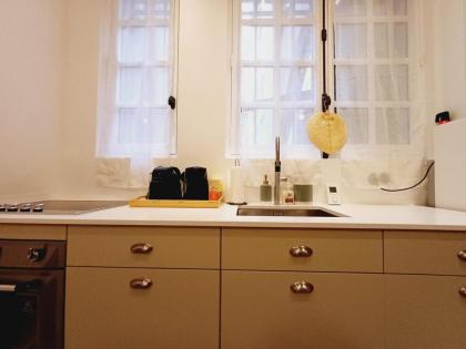 Happy Stay Paris - Marais Deluxe Suite - image 12