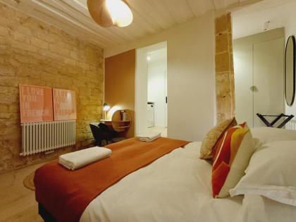 Happy Stay Paris - Marais Deluxe Suite - image 17