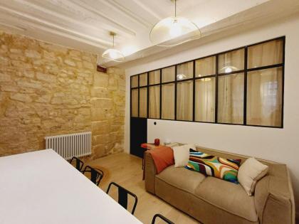 Happy Stay Paris - Marais Deluxe Suite - image 5